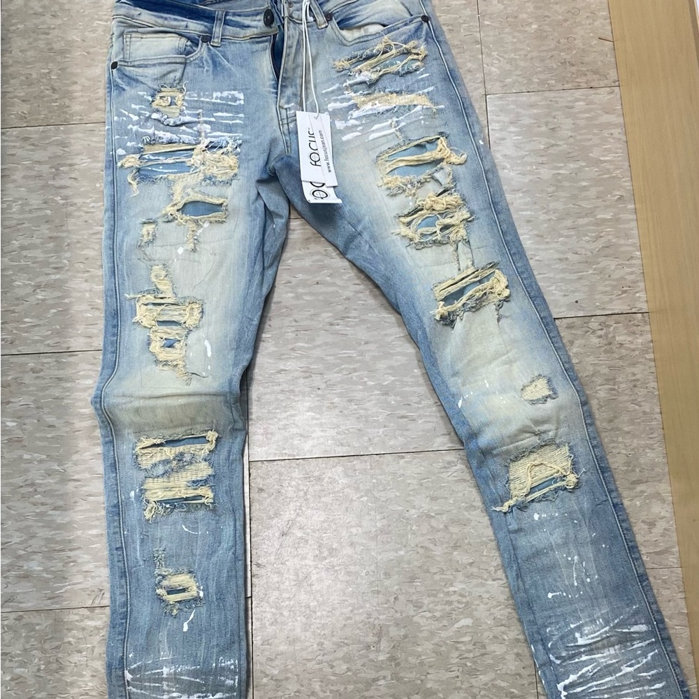 Focus Jeans Men's Distressed Light Blue Jeans
